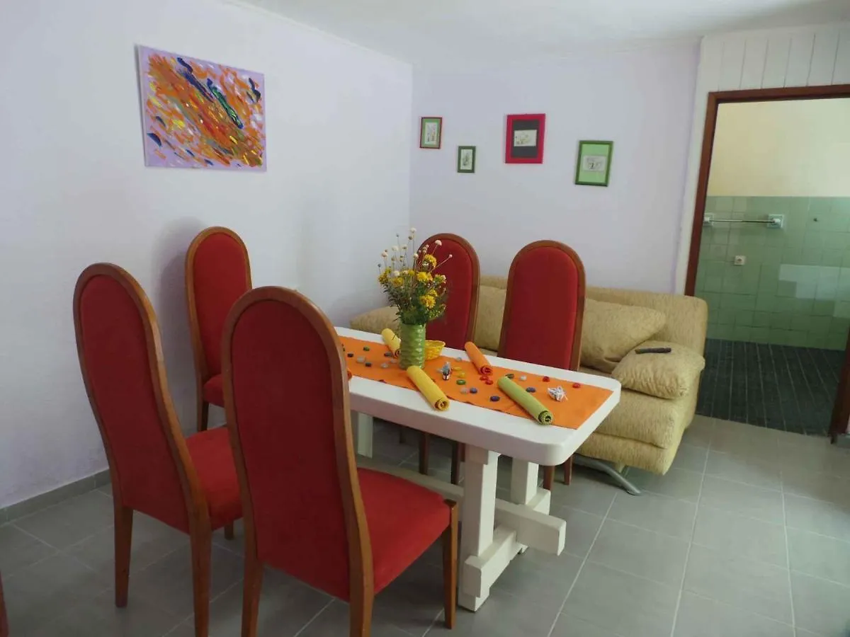 4-Bedroom Holiday Home In Grizane/Crikvenica Riviera 15315 Hırvatistan