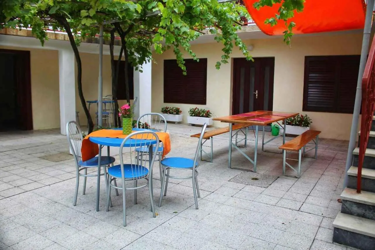 4-Bedroom Holiday Home In Grizane/Crikvenica Riviera 15315 Grižane