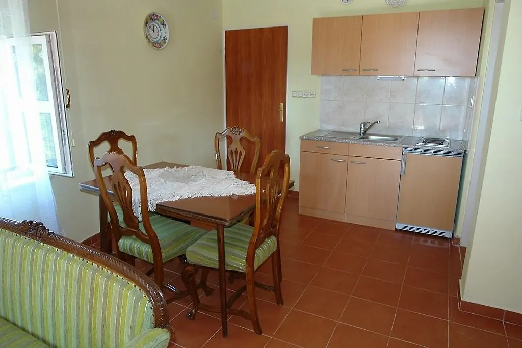 4-Bedroom Holiday Home In Grizane/Crikvenica Riviera 15315