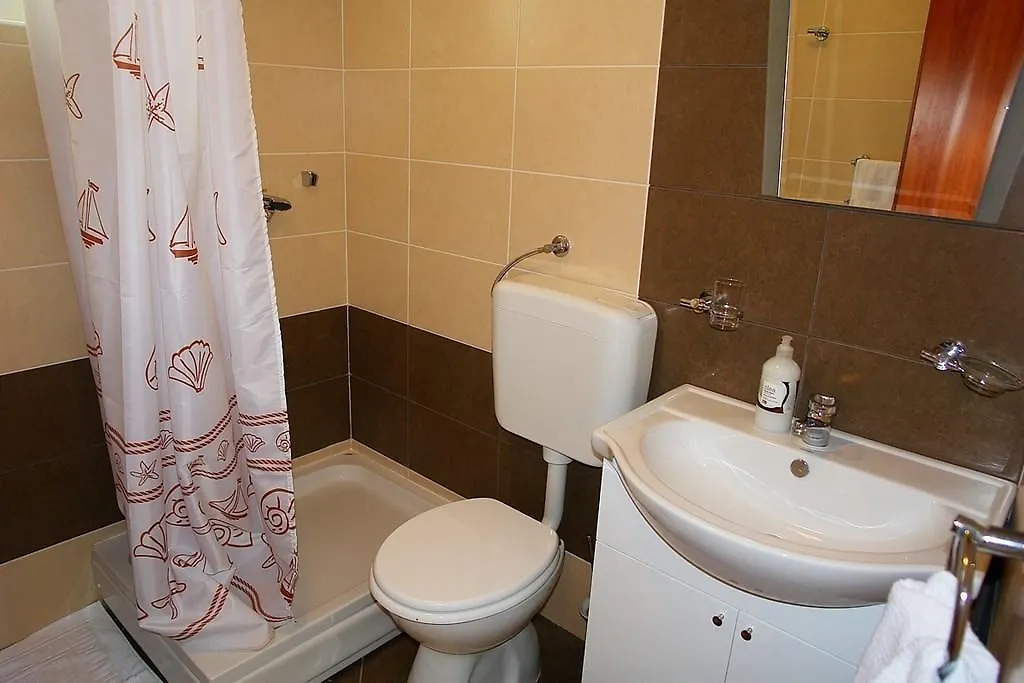4-Bedroom Holiday Home In Grizane/Crikvenica Riviera 15315