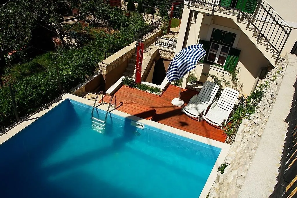4-Bedroom Holiday Home In Grizane/Crikvenica Riviera 15315 Hırvatistan