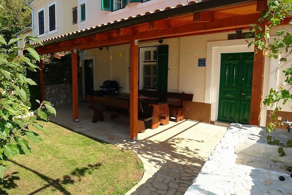 4-Bedroom Holiday Home In Grizane/Crikvenica Riviera 15315  Grižane